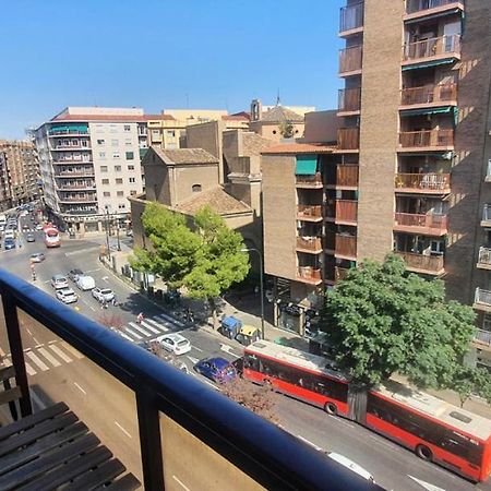 Apartamenticos Studio 75 Zaragoza Bagian luar foto