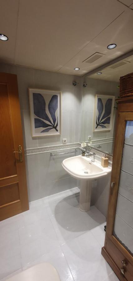 Apartamenticos Studio 75 Zaragoza Bagian luar foto
